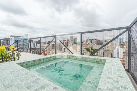 Studio à venda com 26m², 1 quarto e sem vagaPiscina