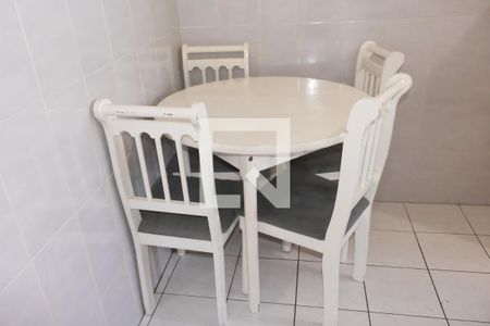 Apartamento para alugar com 98m², 2 quartos e 1 vagaDetalhes Cozinha 