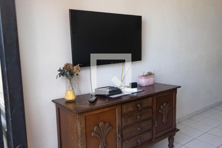 Detalhes Sala de apartamento para alugar com 2 quartos, 98m² em Nova Mirim, Praia Grande