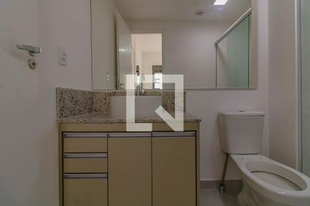 Banheiro de apartamento para alugar com 1 quarto, 35m² em Vila Guarani (z Sul), São Paulo