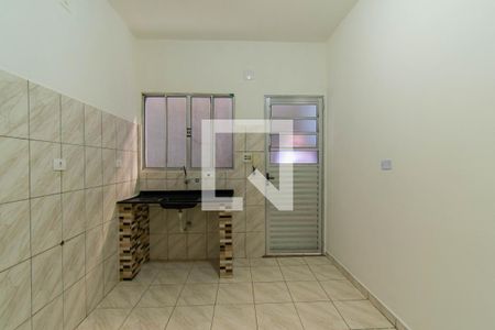 Cozinha de casa de condomínio para alugar com 2 quartos, 55m² em Jardim Sapopemba, São Paulo
