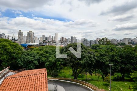 Casa à venda com 310m², 5 quartos e 4 vagasVaranda Quarto 3