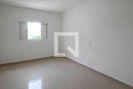 Casa à venda com 310m², 5 quartos e 4 vagasQuarto 2
