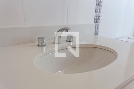 Apartamento para alugar com 100m², 3 quartos e 3 vagasDetalhe do Banheiro da Suite