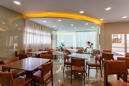 Apartamento para alugar com 100m², 3 quartos e 3 vagasÁrea comum - Salão de festas