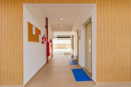 Apartamento para alugar com 42m², 2 quartos e 1 vagaHall social