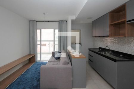 Sala e cozinha de apartamento para alugar com 2 quartos, 66m² em Vila Ivone, São Paulo