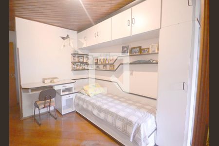 Casa à venda com 460m², 3 quartos e 4 vagas Casa à venda com 460m², 3 quartos e 4 vagasQuarto 1 - Suite