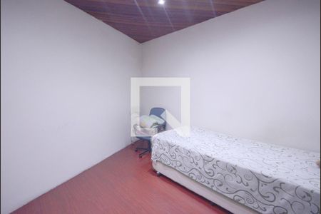 Casa à venda com 460m², 3 quartos e 4 vagas Casa à venda com 460m², 3 quartos e 4 vagasQuarto 2