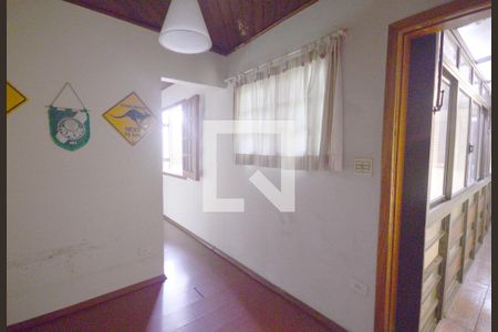 Casa à venda com 460m², 3 quartos e 4 vagas Casa à venda com 460m², 3 quartos e 4 vagasEscritório