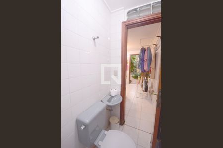 Casa à venda com 460m², 3 quartos e 4 vagas Casa à venda com 460m², 3 quartos e 4 vagasBanheiro de Serviço