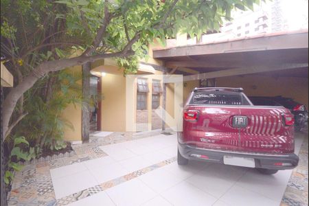 Casa à venda com 460m², 3 quartos e 4 vagas Casa à venda com 460m², 3 quartos e 4 vagasGaragem