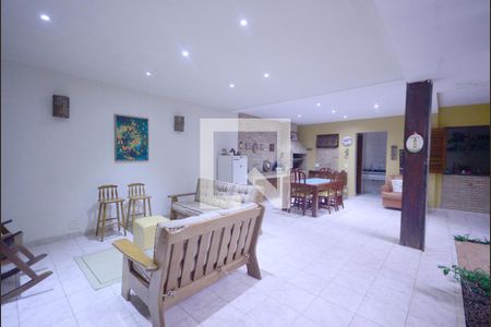 Casa à venda com 460m², 3 quartos e 4 vagas Casa à venda com 460m², 3 quartos e 4 vagasÁrea de Lazer