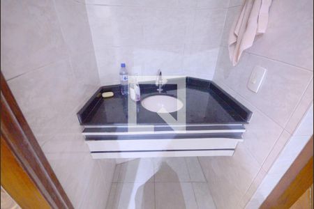 Casa à venda com 460m², 3 quartos e 4 vagas Casa à venda com 460m², 3 quartos e 4 vagasBanheiro 4