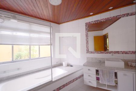 Casa à venda com 460m², 3 quartos e 4 vagas Casa à venda com 460m², 3 quartos e 4 vagasBanheiro da Suite 2