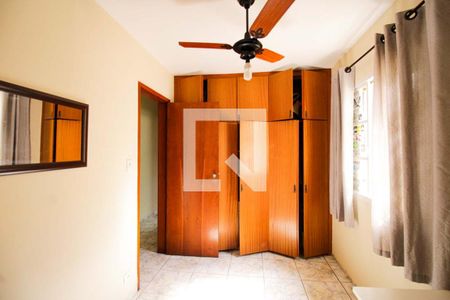 Casa à venda com 149m², 3 quartos e 2 vagas Casa à venda com 149m², 3 quartos e 2 vagasQuarto 2