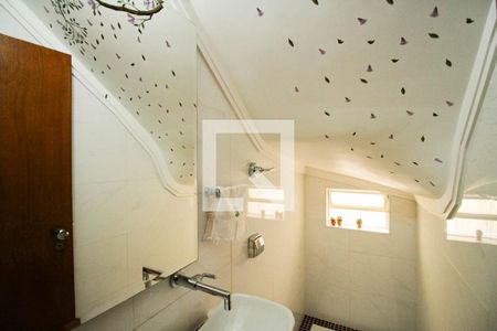 Casa à venda com 149m², 3 quartos e 2 vagas Casa à venda com 149m², 3 quartos e 2 vagasLavabo