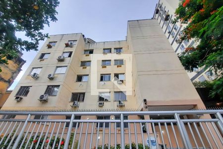 Apartamento à venda com 51m², 2 quartos e 1 vagaFachada