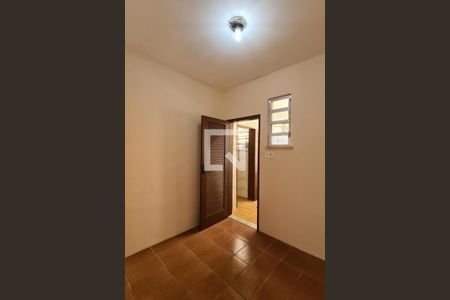 Apartamento para alugar com 70m², 3 quartos e sem vaga Apartamento para alugar com 70m², 3 quartos e sem vagaQuarto de Serviço