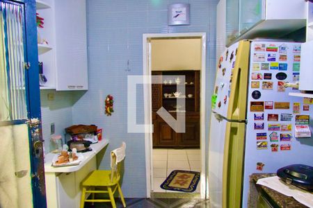 Casa à venda com 300m², 6 quartos e 2 vagas Casa à venda com 300m², 6 quartos e 2 vagasCopa / Cozinha