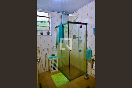 Casa à venda com 300m², 6 quartos e 2 vagas Casa à venda com 300m², 6 quartos e 2 vagasQuarto