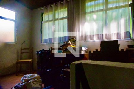 Casa à venda com 300m², 6 quartos e 2 vagas Casa à venda com 300m², 6 quartos e 2 vagasSuíte anexo