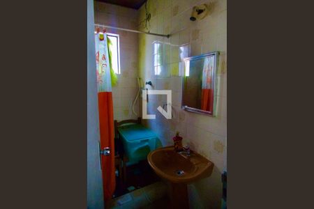 Casa à venda com 300m², 6 quartos e 2 vagas Casa à venda com 300m², 6 quartos e 2 vagasSuíte anexo banheiro