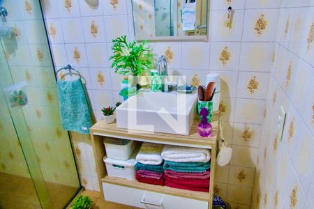 Casa à venda com 300m², 6 quartos e 2 vagas Casa à venda com 300m², 6 quartos e 2 vagasQuarto