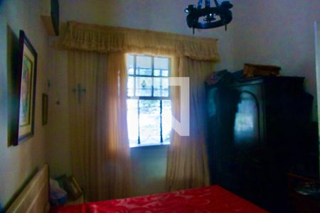 Casa à venda com 300m², 6 quartos e 2 vagas Casa à venda com 300m², 6 quartos e 2 vagasSuíte