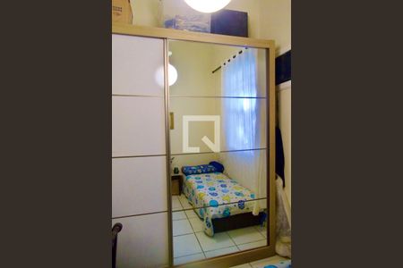 Casa à venda com 300m², 6 quartos e 2 vagas Casa à venda com 300m², 6 quartos e 2 vagasQuarto