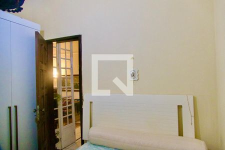 Casa à venda com 300m², 6 quartos e 2 vagas Casa à venda com 300m², 6 quartos e 2 vagasQuarto