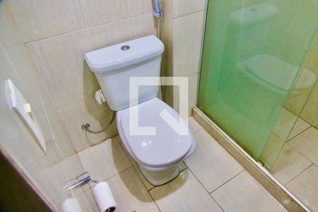 Casa à venda com 300m², 6 quartos e 2 vagas Casa à venda com 300m², 6 quartos e 2 vagasSuíte anexo banheiro