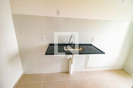 Apartamento à venda com 42m², 2 quartos e 1 vaga Apartamento à venda com 42m², 2 quartos e 1 vagaCozinha e Área de Serviço