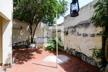 Casa à venda com 250m², 3 quartos e 2 vagas Casa à venda com 250m², 3 quartos e 2 vagasÁrea de Serviço