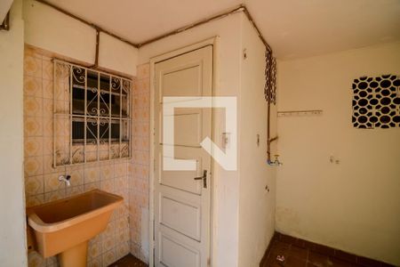 Casa à venda com 250m², 3 quartos e 2 vagas Casa à venda com 250m², 3 quartos e 2 vagasÁrea de Serviço