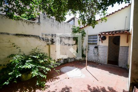 Casa à venda com 250m², 3 quartos e 2 vagas Casa à venda com 250m², 3 quartos e 2 vagasÁrea de Serviço