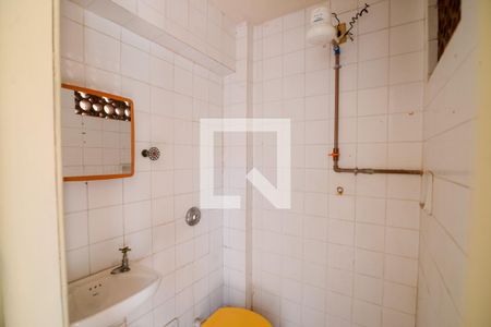 Casa à venda com 250m², 3 quartos e 2 vagas Casa à venda com 250m², 3 quartos e 2 vagasBanheiro de Serviço