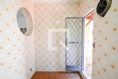 Casa à venda com 250m², 3 quartos e 2 vagas Casa à venda com 250m², 3 quartos e 2 vagasCozinha