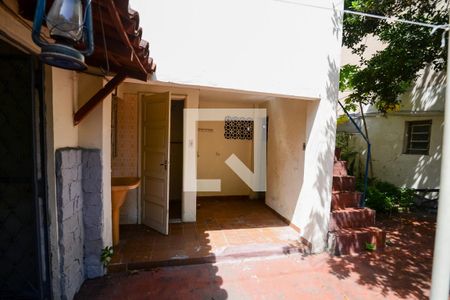 Casa à venda com 250m², 3 quartos e 2 vagas Casa à venda com 250m², 3 quartos e 2 vagasÁrea de Serviço