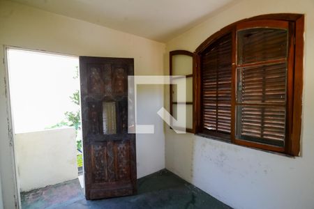 Casa à venda com 250m², 3 quartos e 2 vagas Casa à venda com 250m², 3 quartos e 2 vagasQuarto de Serviço