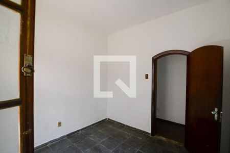 Casa à venda com 250m², 3 quartos e 2 vagas Casa à venda com 250m², 3 quartos e 2 vagasQuarto 2