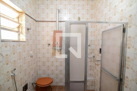 Casa à venda com 250m², 3 quartos e 2 vagas Casa à venda com 250m², 3 quartos e 2 vagasBanheiro
