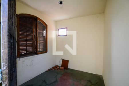 Casa à venda com 250m², 3 quartos e 2 vagas Casa à venda com 250m², 3 quartos e 2 vagasQuarto de Serviço