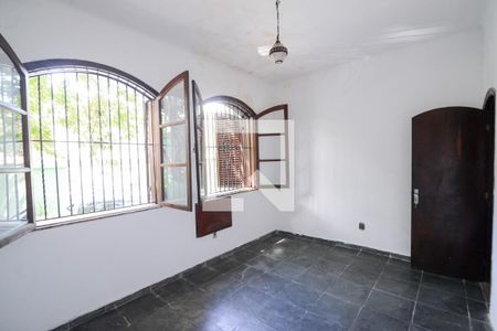 Casa à venda com 250m², 3 quartos e 2 vagas Casa à venda com 250m², 3 quartos e 2 vagasQuarto 1