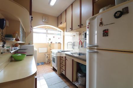 Apartamento para alugar com 68m², 2 quartos e 1 vagaCozinha 