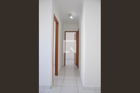 Corredor de apartamento à venda com 2 quartos, 47m² em Jardim Mangalot, São Paulo