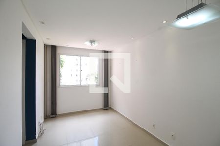 Sala   de apartamento para alugar com 2 quartos, 42m² em Vila Talarico, São Paulo