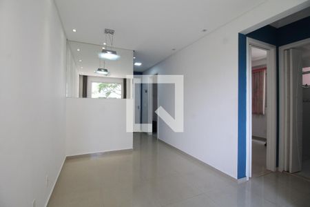 Sala   de apartamento para alugar com 2 quartos, 42m² em Vila Talarico, São Paulo