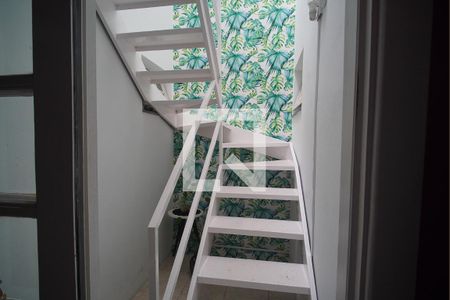 Casa à venda com 125m², 3 quartos e 2 vagasacesso segundo andar