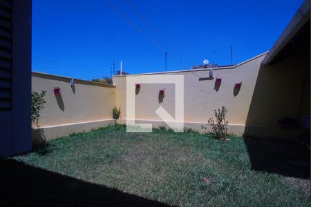 Casa à venda com 125m², 3 quartos e 2 vagasQuarto 2 - Vista